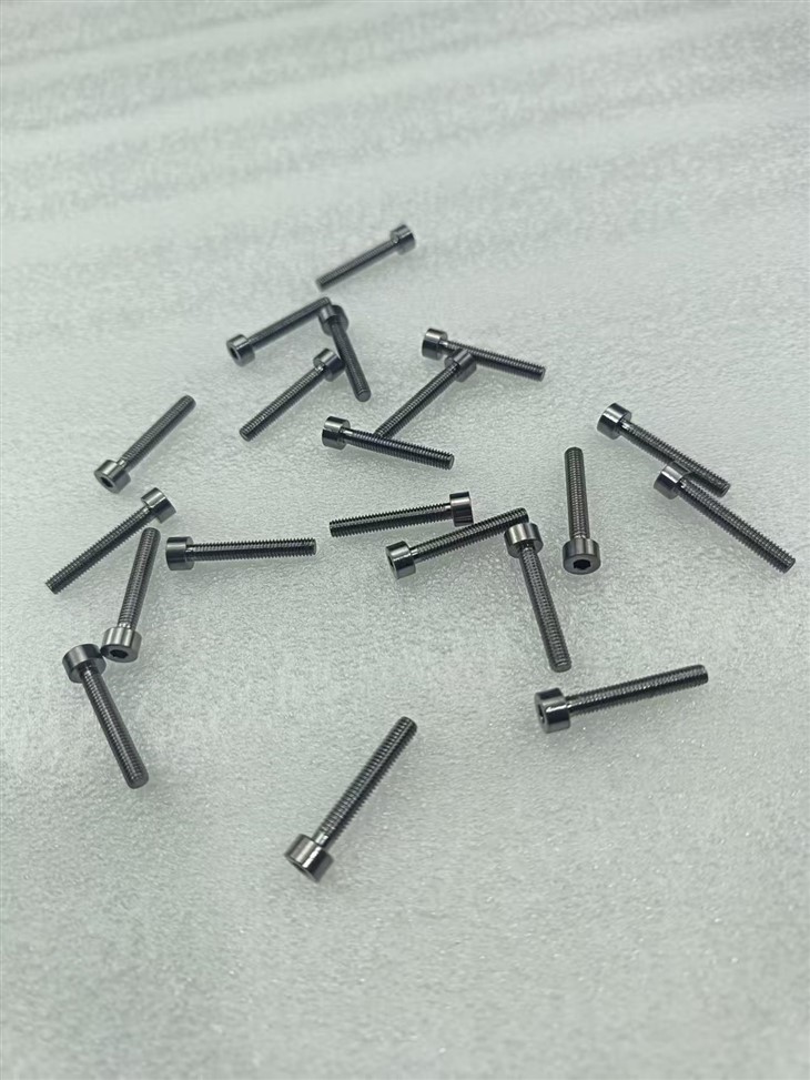 Śruby molibdenowe M2